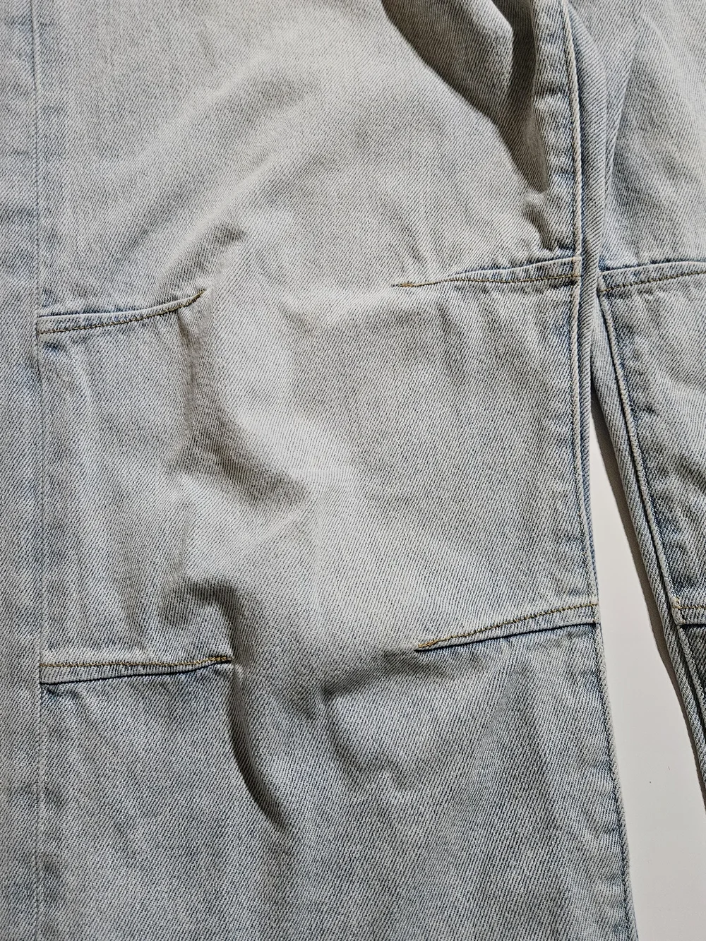 PacSun Baggy Jeans Men's 29x30 Light Wash Straight Leg Distressed Hem Denim.